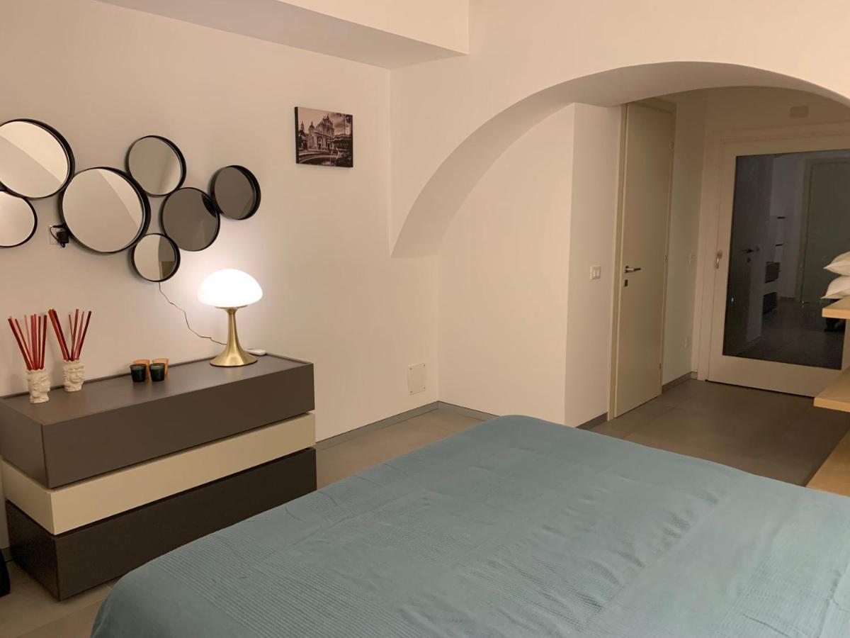 La Suite Di Piazza Dell'Universita Catane Extérieur photo