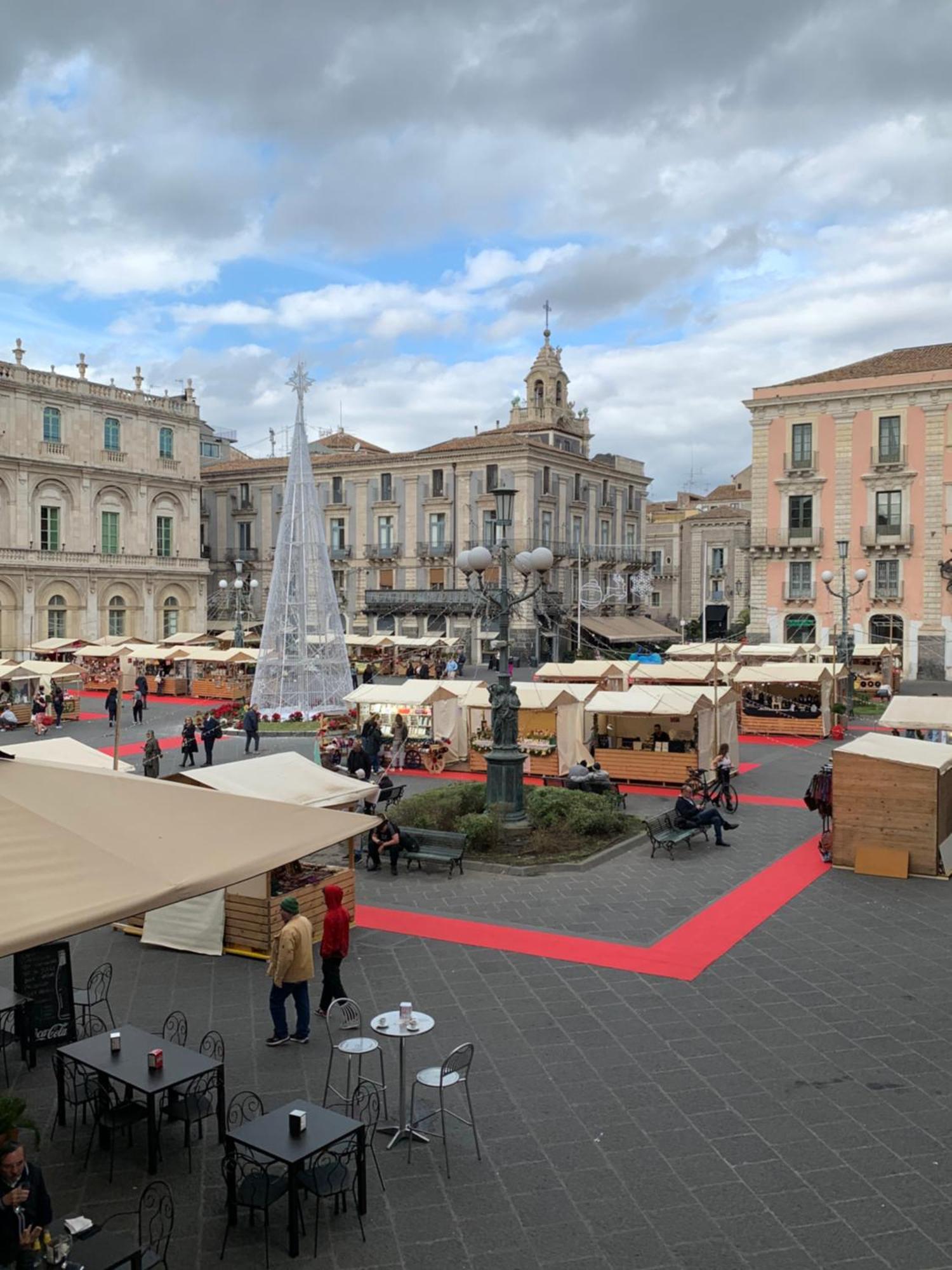 La Suite Di Piazza Dell'Universita Catane Extérieur photo